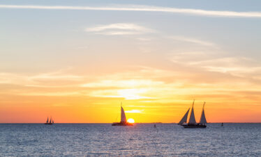 Catamaran au coucher du soleil Key West Floride